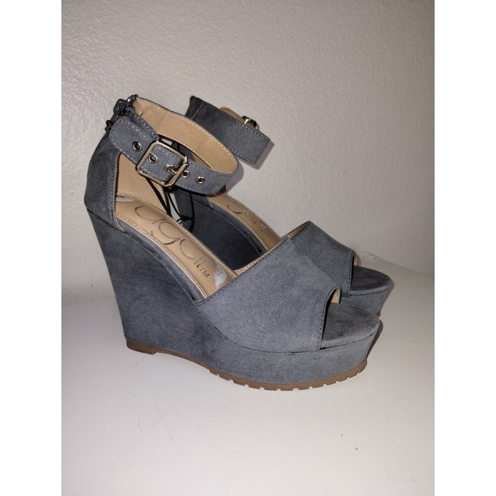 SUGAR Women's Gray Suede Hampton Ankle Strap Open Toe Wedges Size 6 NEW w/o Tags